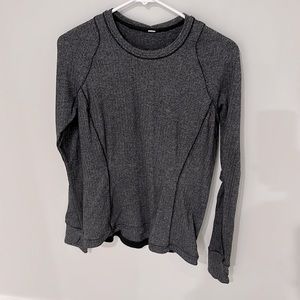 LuluLemon sling sleeve running pullover.